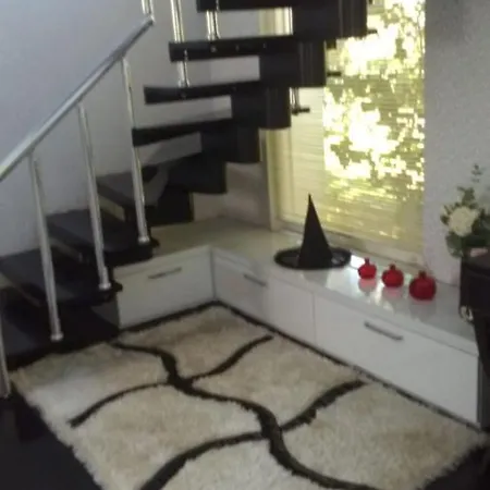 Huzur Sitesi Villalari *